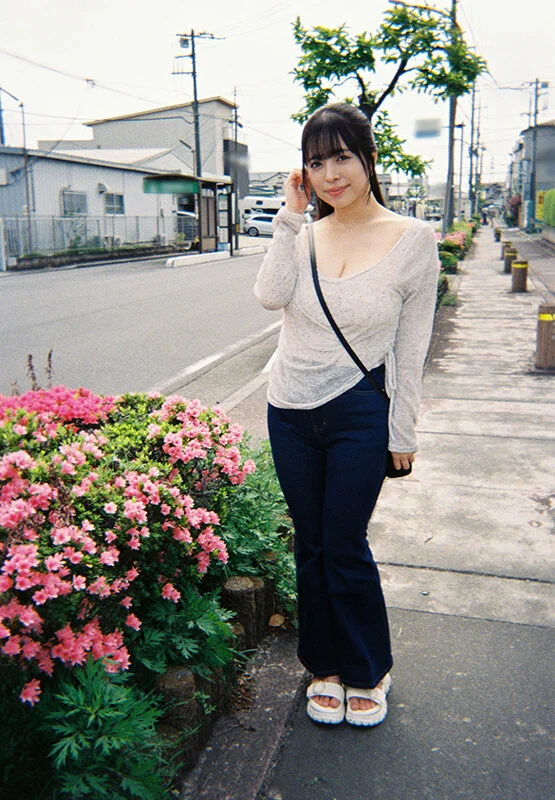 JERA-053 gallery image 1