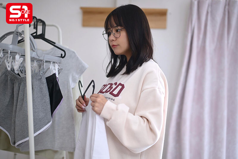 SONE-891 gallery image 1