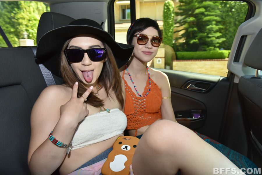 Cadey Mercury Begs for Anal in the Car gallery image 3