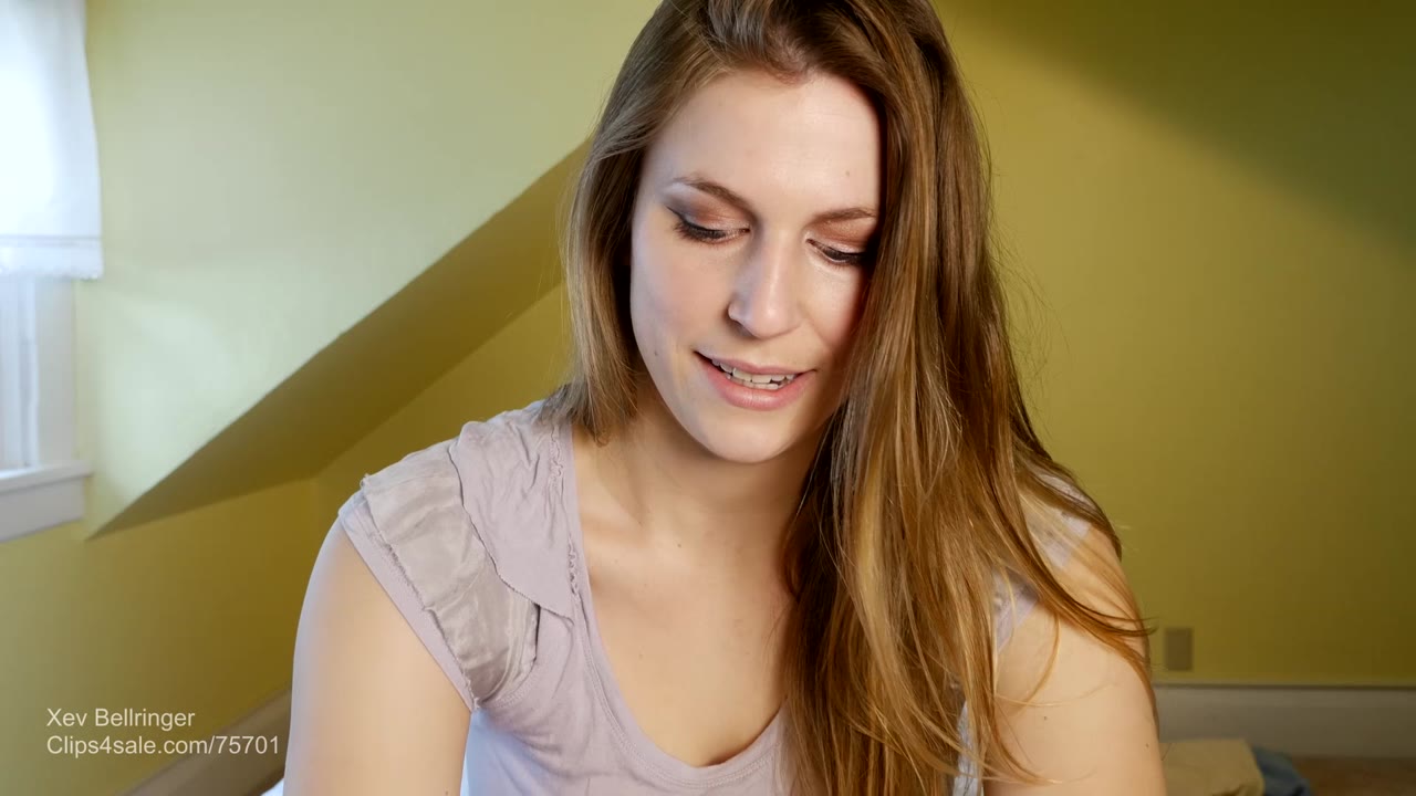 Stepsister Xev Bellringer Deepthroats Her Stepbrother in Public gallery image 3