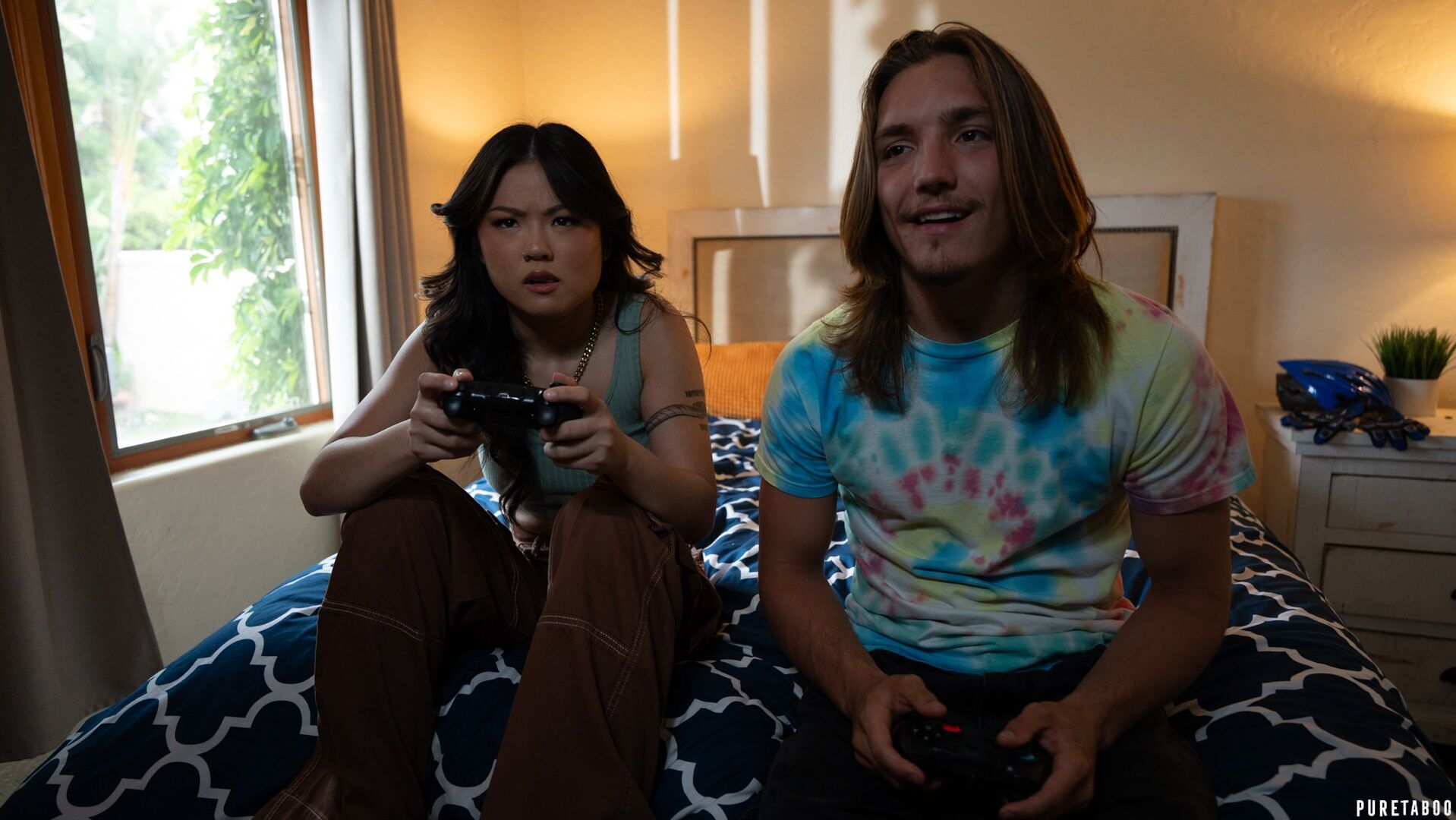 Lulu Chu Catches Her Stepbrother with Their Stepmom gallery image 1