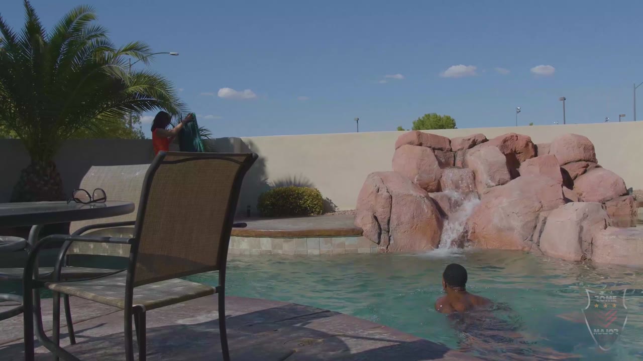 Helena Price Gives Him a Happy Ending Massage by the Pool gallery image 1