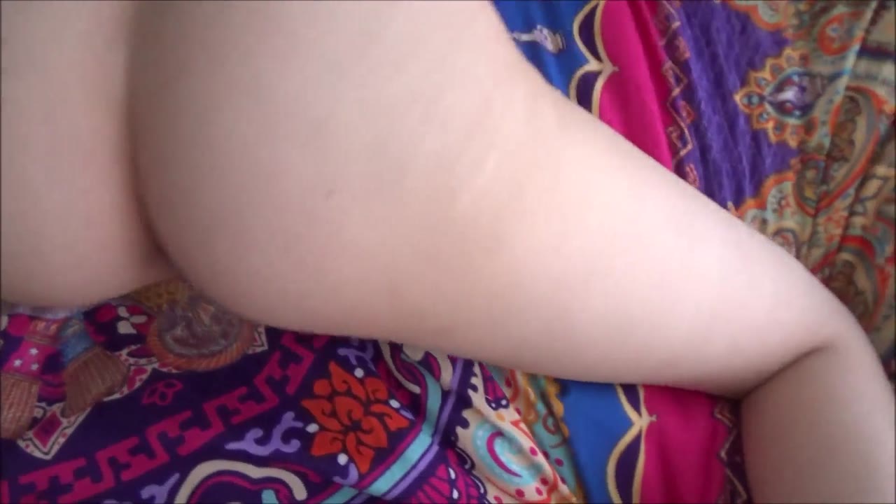 Stepsister Rosie Riches Sucks Her Stepbrother Off for a Facial gallery image 6